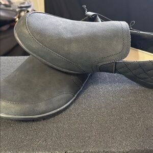 Women’s Black Slip-On Shoes